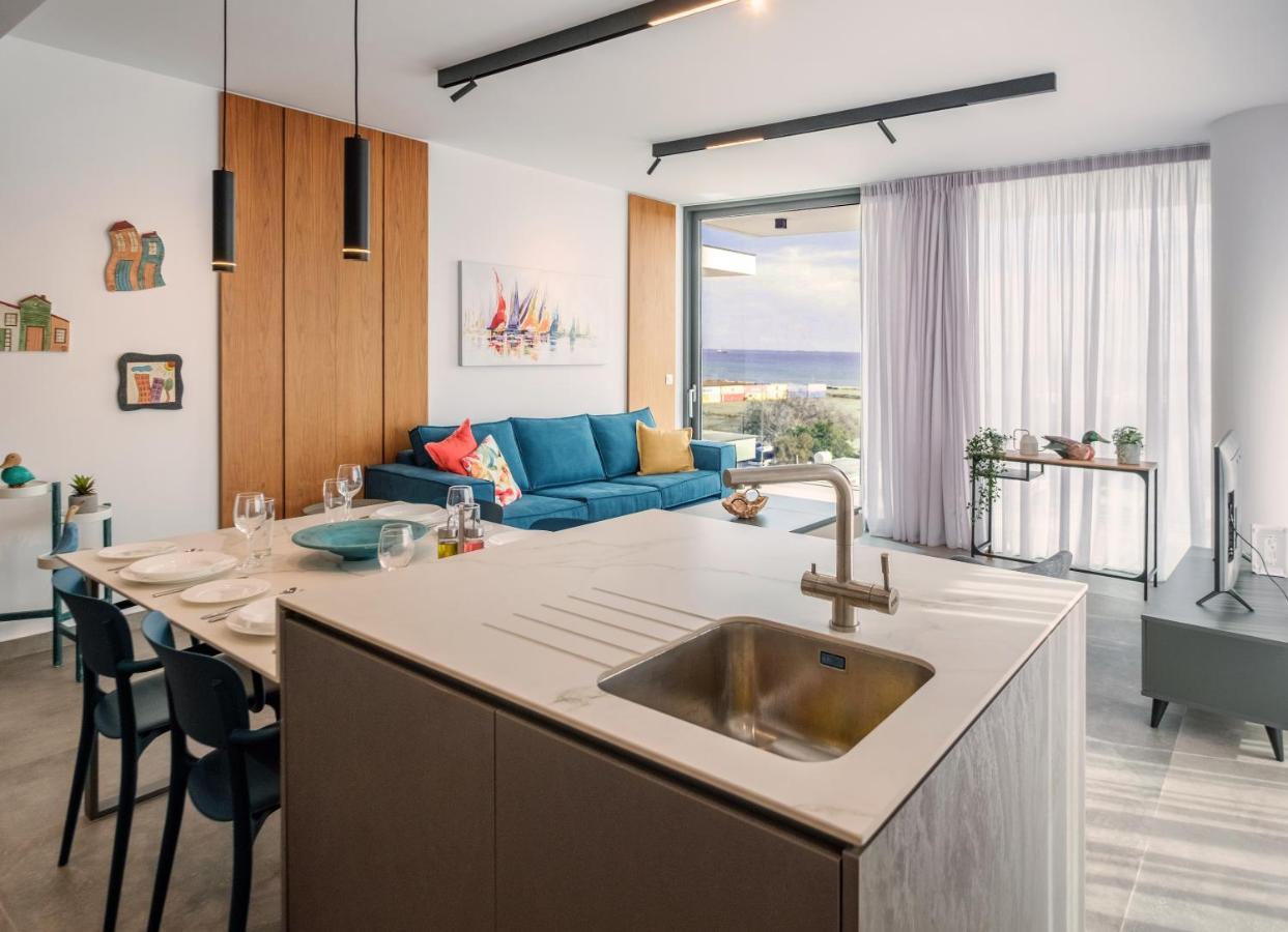 Gaia Seaview Apartment 1 ลาร์นาคา ภายนอก รูปภาพ