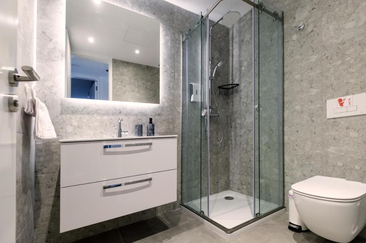 Gaia Seaview Apartment 1 ลาร์นาคา ภายนอก รูปภาพ